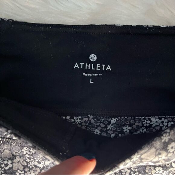 Athleta Ditsy Stripe Balance Capri - Picture 9 of 9